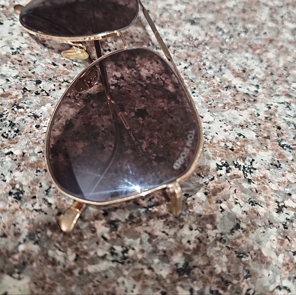 Tom ford sunglasses - Picture 2 of 3